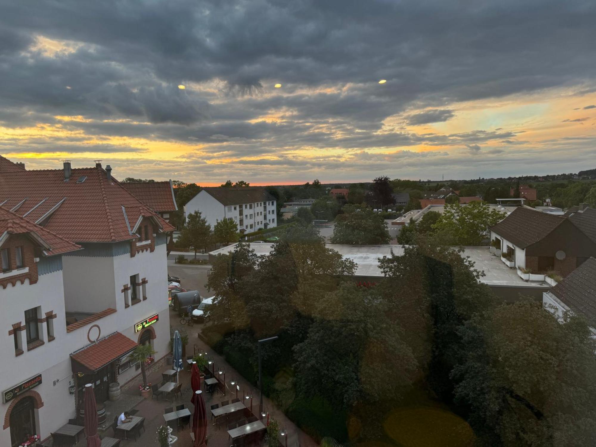 Moderne 4 Zimmer Apartment Mit Bergblick Stadtzentrum Contactless Check-In Gehrden  Eksteriør billede