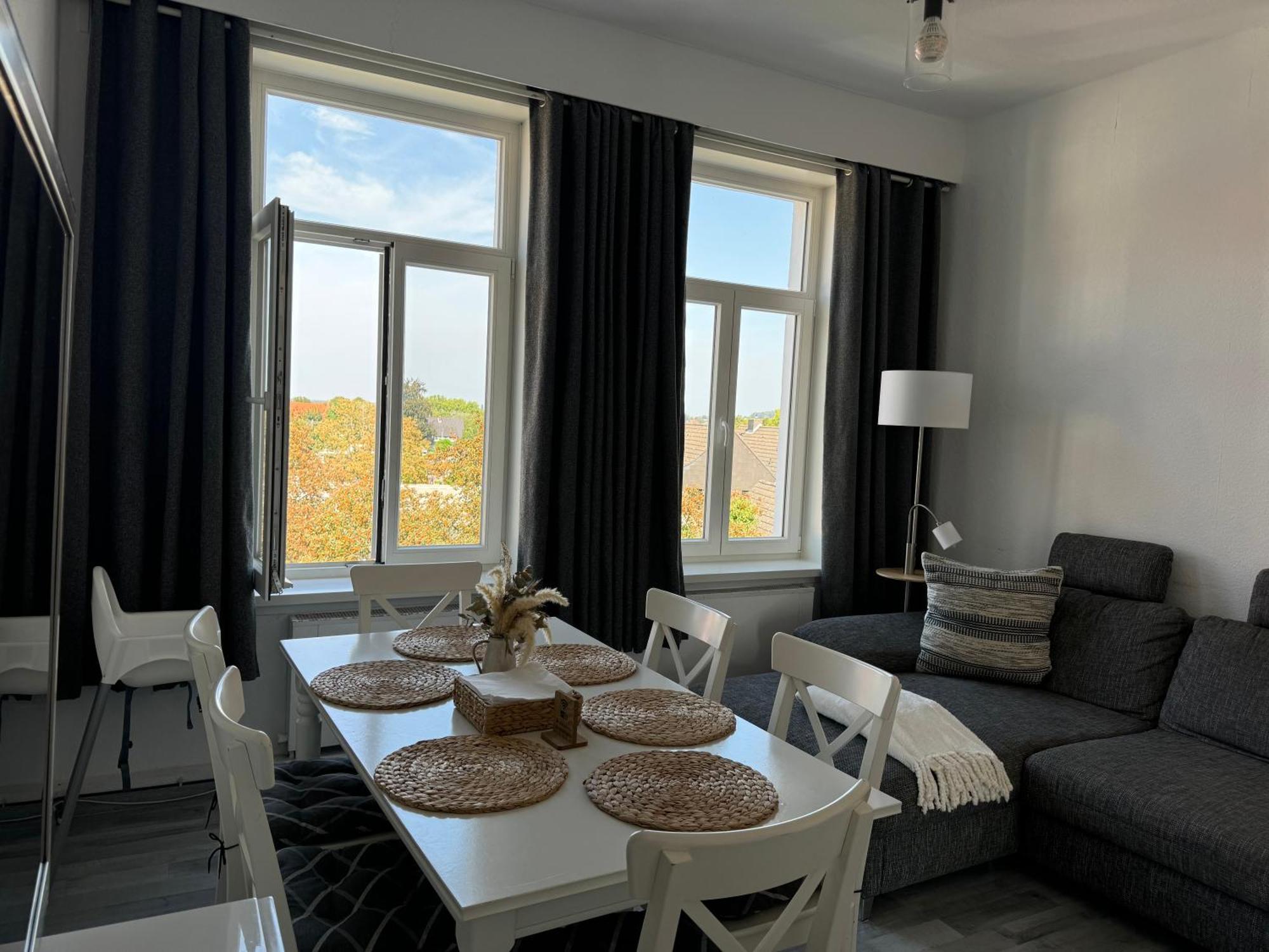 Moderne 4 Zimmer Apartment Mit Bergblick Stadtzentrum Contactless Check-In Gehrden  Eksteriør billede