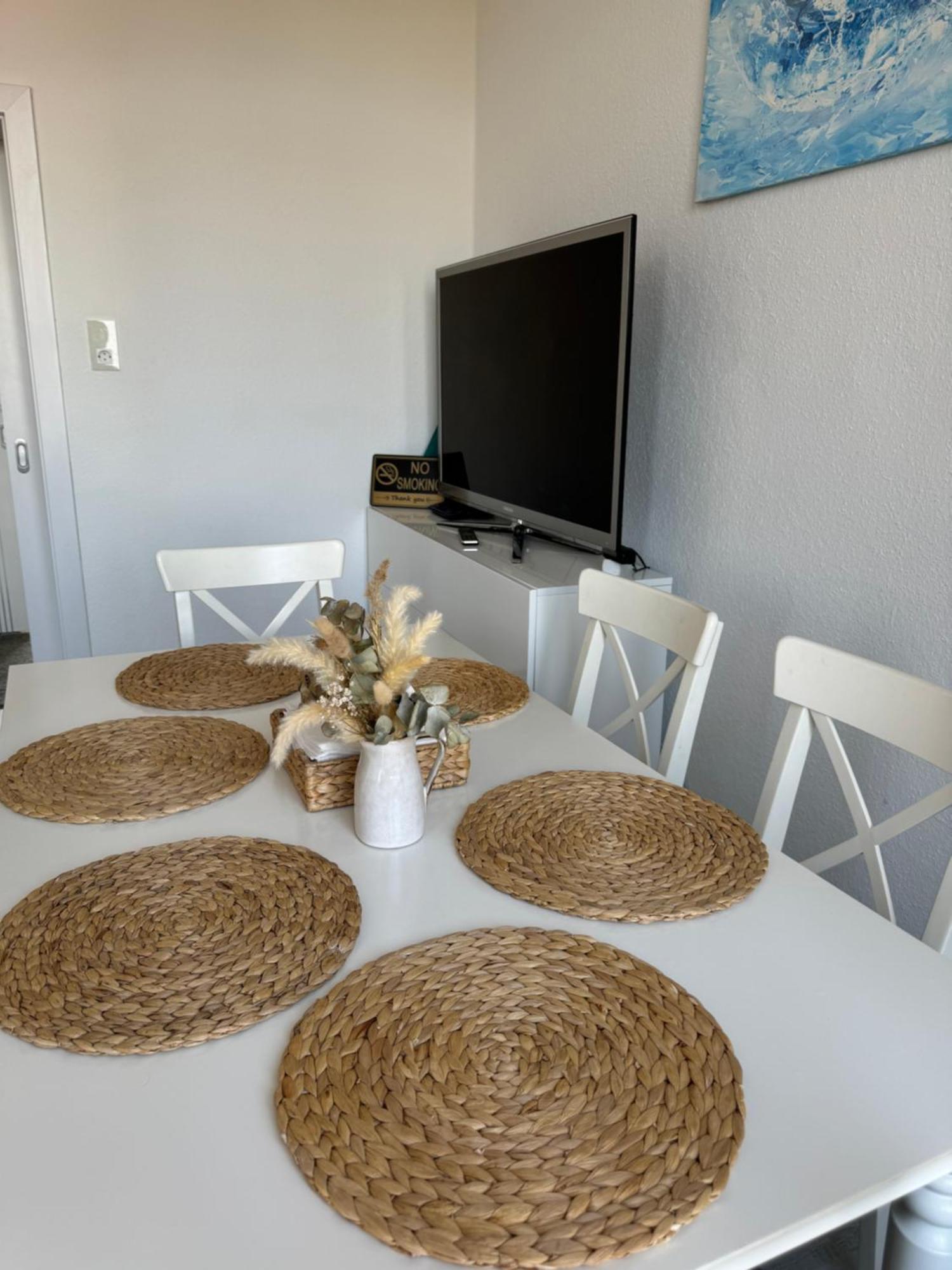Moderne 4 Zimmer Apartment Mit Bergblick Stadtzentrum Contactless Check-In Gehrden  Eksteriør billede