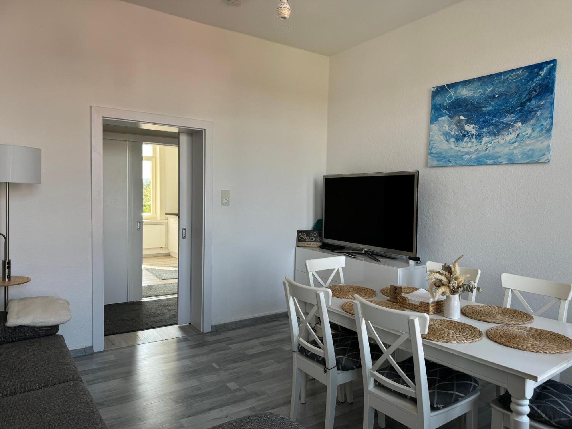 Moderne 4 Zimmer Apartment Mit Bergblick Stadtzentrum Contactless Check-In Gehrden  Eksteriør billede